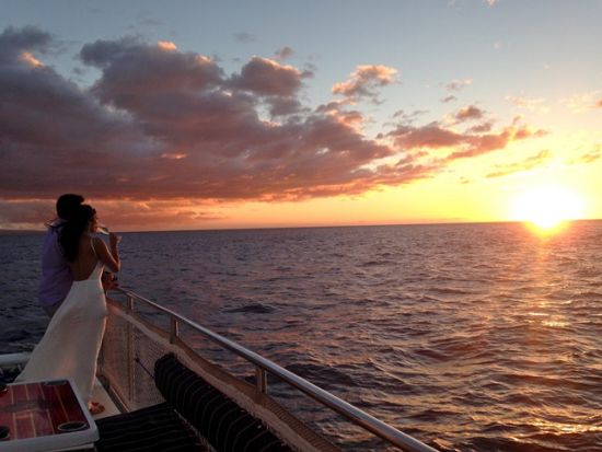 サンセットセーリング ＜軽食・飲み放題付き／カアナパリビーチ発＞