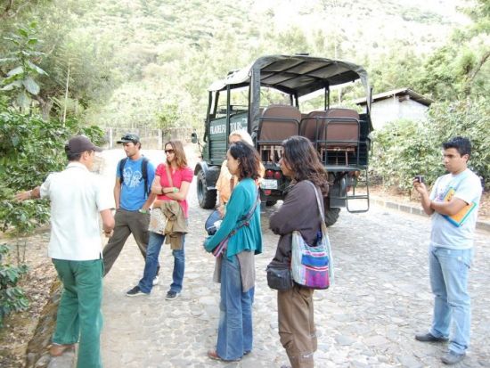 フィラデルフィア農園主催　コーヒー農園ツアー＜コーヒー試飲付／英語ガイド／アンティグア発＞