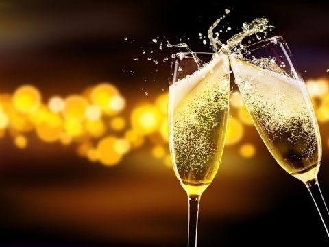【2025年12月31日】大晦日限定！シドニー2000号カウントダウンディナークルーズ＜コースメニュー＞by Captain Cook Cruise