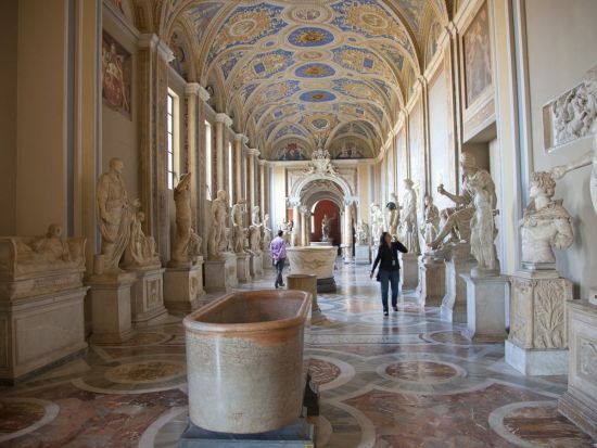 【申込と同時に即予約確定！】優先入場チケット事前予約 ヴァチカン美術館＋システィーナ礼拝堂＜午前 or 午後＞