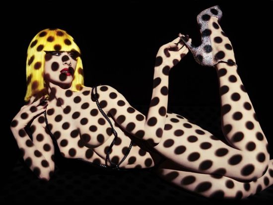 クレイジーホース(Crazy Horse) 老舗キャバレー ショー＆「Ginger」でのディナー＜現地集合・解散＞*前日まで予約OK