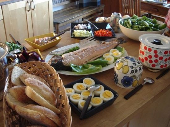 フィンランドの家庭料理 ランチ・ディナー交流体験＜貸切／日本語ガイド同行／食事付／ヘルシンキ発＞