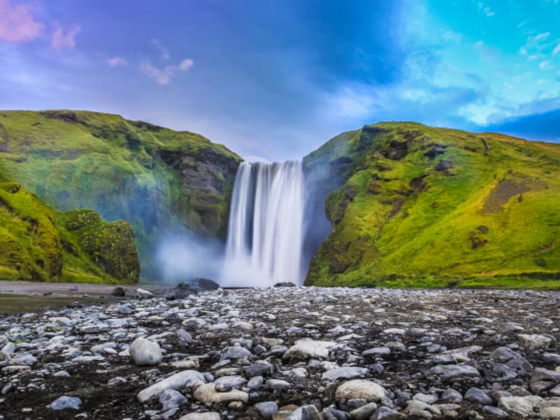 南部アイスランドとスコゥガフォスの滝 セリャラントスフォスの滝 観光ツアー レイキャヴィーク発 アイスランド アイスランド 旅行の観光 オプショナルツアー予約 Veltra ベルトラ