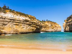 Loch Ard Gorge Great Ocean Road Reverse Tour