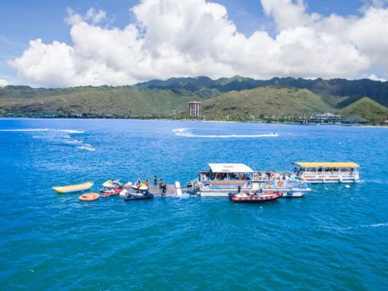 マリンスポーツパッケージ　パラセイリング（高さ150m／90m）＋選べるアクティビティ（ジェットスキー、バナナボート、バンパーチューブ）＜ハワイカイ＞