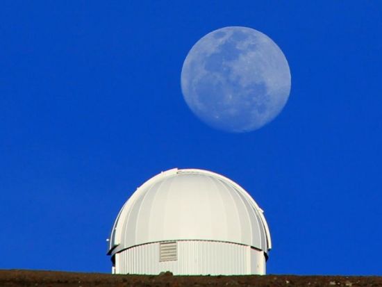 マウナケア山頂 サンセット＆星空観測ツアー　ブレの少ない反射望遠鏡で観測 ＜貸切／夕食付き＞
