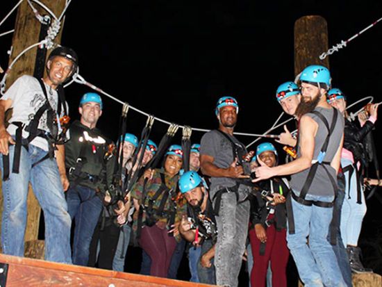 コーラルクレーター・アドベンチャーパーク　ナイトジップライン体験3本　キャンプファイヤーでのスモア作り体験付き！＜土曜日＞
