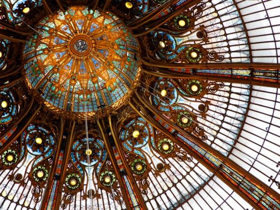 おすすめガイド ソレーヌさんがご案内 アール・ヌーヴォースポット巡り！ インスタ映えするフォトジェニック観光ツアー＜日本語ガイド＞