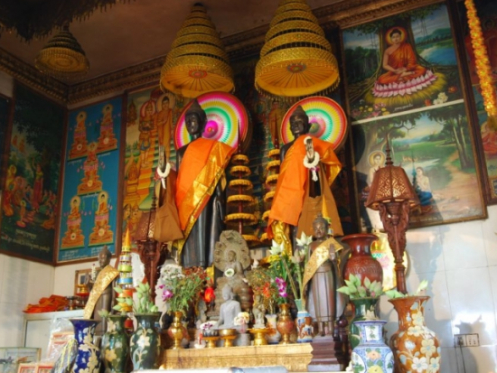 カンボジア占い体験とお祈り体験ツアー　カンボジアの伝統を感じよう♪＜専用車ツアー／日本語ガイド／シェムリアップ発＞