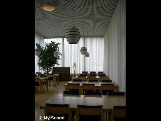 アアルト建築を訪ねる ユヴァスキュラ1日観光ツアー＜貸切／日本語／ヘルシンキ発＞