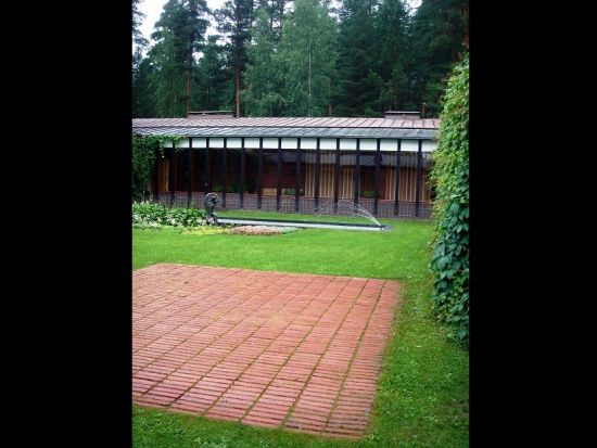 アアルト建築を訪ねる ユヴァスキュラ1日観光ツアー＜貸切／日本語／ヘルシンキ発＞