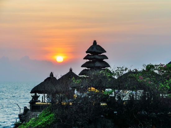 世界遺産タマン・アユン寺院＆タナロット寺院の夕日観賞ツアー ＜夕食付き／日本語ガイド＞by JTB