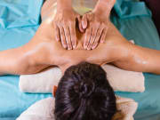 10.Museflower Retreat and Spa.signature_aromatherapy_massage_at_museflower_spa