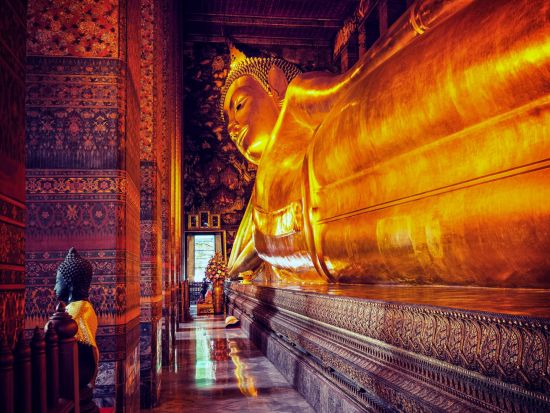 【専用車】午前・バンコク3大寺院巡り半日観光＜日本語ガイド／往復送迎＞