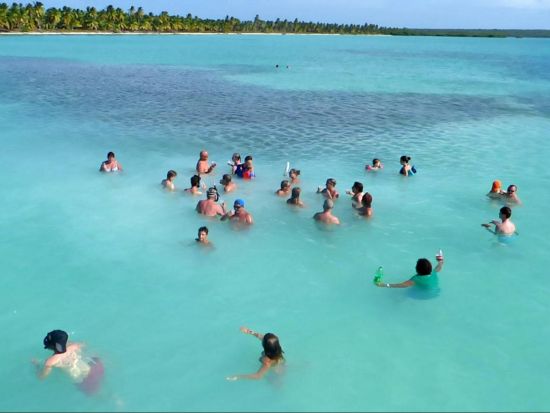アクアマリンの海が広がる！サオナ島1日ツアー＜昼食付／英語ガイド／プンタカナ発＞