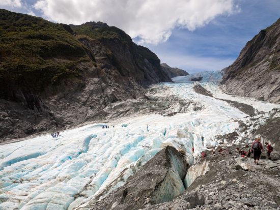 飛行機＆ヘリコプターで行くフランツジョセフ氷河ハイキング　マウントクック国立公園の氷河を満喫！＜英語ガイド／クイーンズタウン発＞