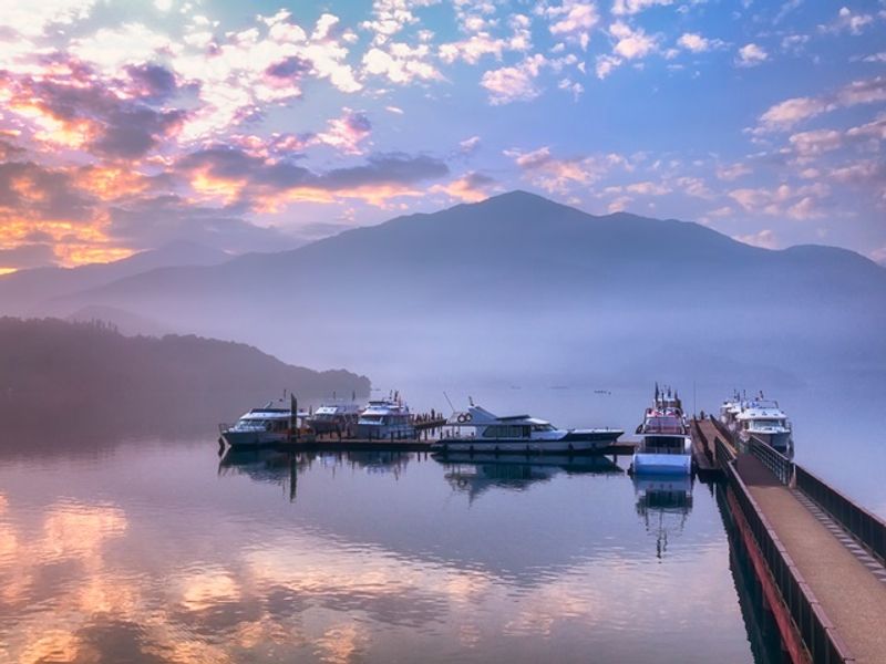 SunMoonLake