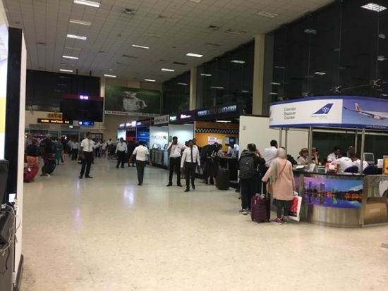 【空港送迎】コロンボ空港 ⇒ コロンボ市内および周辺エリア ＜貸切／英語ドライバー＞