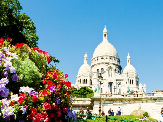 パリ市内 半日観光ツアー　エッフェル塔の撮影ポイント＋モンマルトルの丘＋ノートルダム大聖堂など　ランチ付きプランあり＜午前／日本語ガイド＞by Mybus