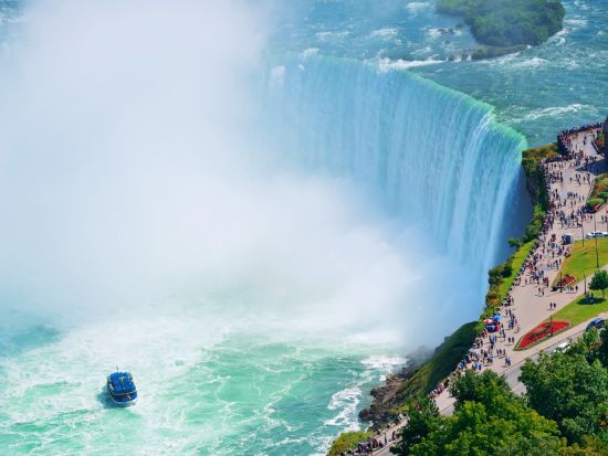 ナイアガラの滝日帰り観光ツアー　往復飛行機利用で楽々 ＜貸切／日本語ガイド／マンハッタン発＞