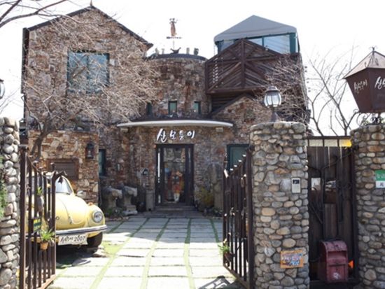 豪邸など名作ドラマのロケ地を一挙にめぐる！高句麗鍛冶屋ドラマセット場プランあり ＜午後または終日／日本語ガイド＞