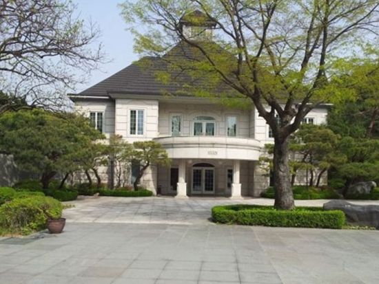 「相続者たち」ドラマロケ地ツアー 主人公の豪邸やバイト先のカフェなどロケ地をご案内＜ 終日／日本語ガイド＞