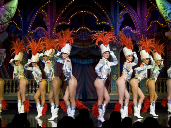 Majorettes at Moulin Rouge Feerie