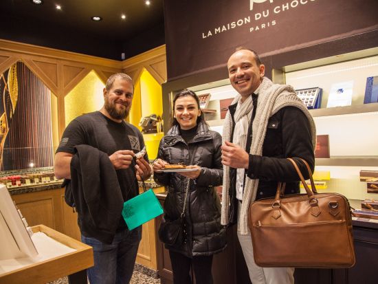 パリ市内 スイーツ試食ツアー　サンジェルマン・デ・プレのお店をガイドがご案内 ＜日本語ガイドまたは英語ガイド／約3時間＞*前日予約OK