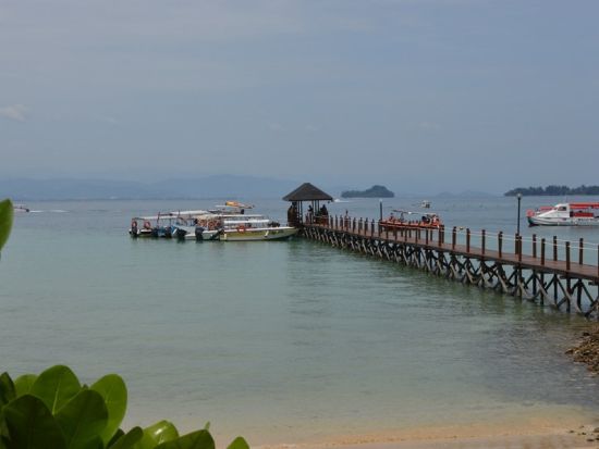 ガヤ島トレッキング＆サピ島シュノーケリングツアー ＜昼食付き／日本語ガイド／コタキナバル発＞