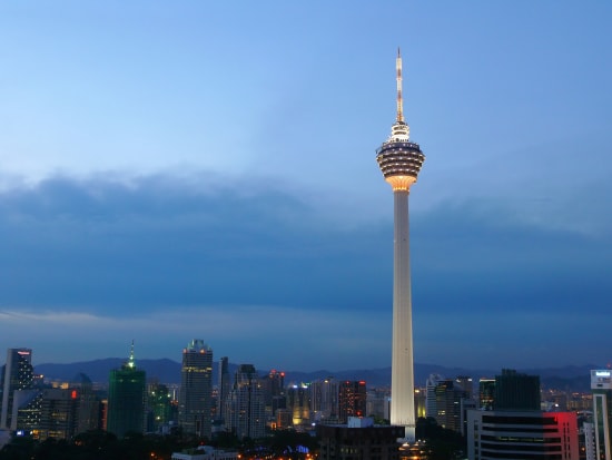 Kuala Lumpur Tower_Skyline dusk before night