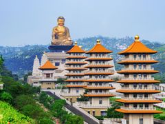 taiwan kaohsiung fo guang shan temples and buddha