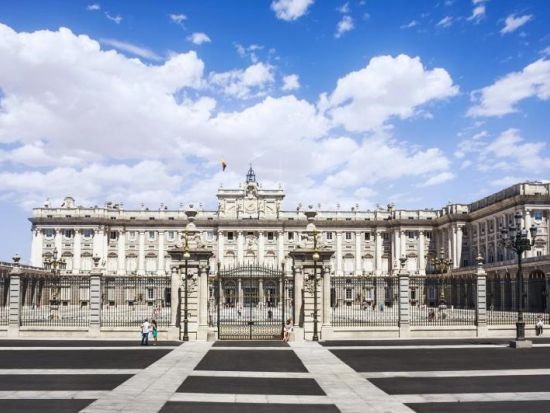 マドリード 半日観光ツアー　王宮入場付き ＜英語ガイド／マドリード発＞