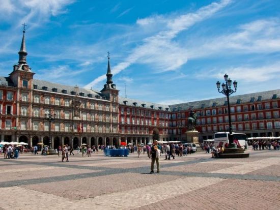 マドリード 半日観光ツアー　王宮入場付き ＜英語ガイド／マドリード発＞