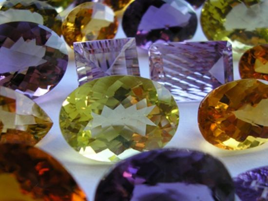 宝石の産地ラトゥナプラ　1日観光ツアー ＜貸切／日本語ガイド＞