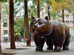 Botero Cat Sculpture, barcelona, spain