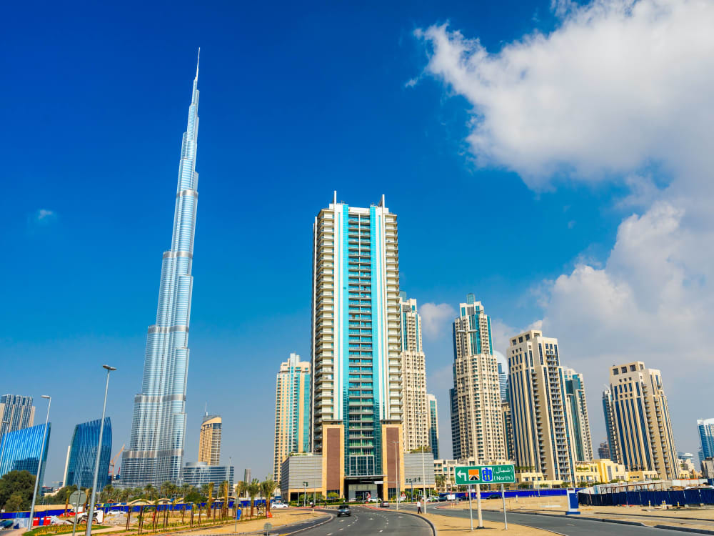 UAE_Dubai_Burj_Khalifa_Skyline_shutterstock_413445067