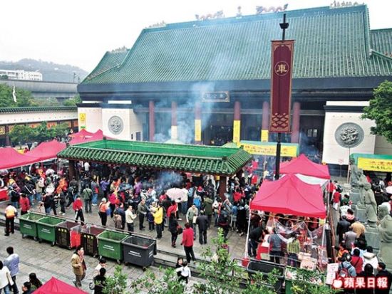 九龍島観光ツアー　許願樹＆車公廟の開運スポット巡り ＜貸切／半日／日本語ガイド／空港送迎オプション有＞