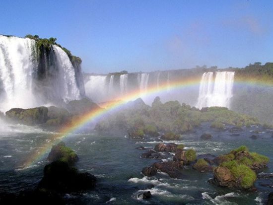 ブラジル側から望むイグアスの滝プライベートツアー！滝に近づけるサファリ＆ボートアドベンチャー付き＜日本語ガイド／フォス・ド・イグアスまたはプエルト・イグアス発＞