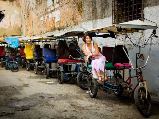 プロカメラマンの撮影付き！ハバナ旧市街ウォーキングフォトセッション＜モヒート付き／ハバナ発＞