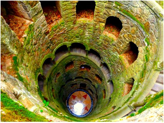 【プライベートツアー】レガレイラ宮殿と世界遺産シントラ、ペーナ宮殿、ロカ岬 1日観光＜車貸切／リスボン発＞by[みゅう]