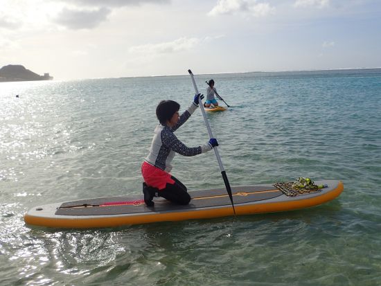 【プライベートツアー】SUP体験＋シュノーケリング　インストラクターが親切丁寧にサポート！初心者のためのSUPツアー＜日本語／送迎付き＞byオーシャンフリーク