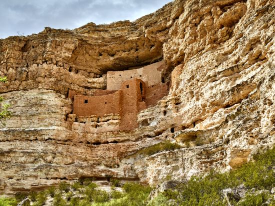 セドナ観光ツアー　モンテズマ・キャッスル国立公園＆ジェローム＜英語ガイド／フェニックス・スコッツデールまたはその周辺エリア発＞