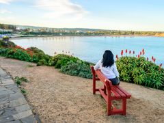 Australia_Adelaide_Port_Elliot_shutterstock_512339701
