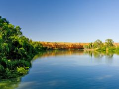 Australia_Adelaide_River_Murray_shutterstock_25217965