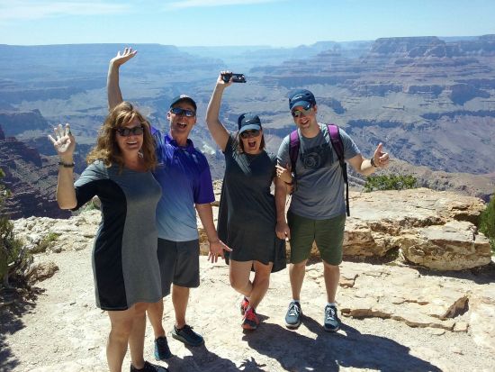 グランドキャニオン国立公園ツアー　サウスリム観光＜貸切プランあり／英語ガイド／フェニックス発＞