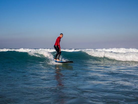 Learn how to surf