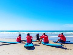 Surfing lessons in Australia