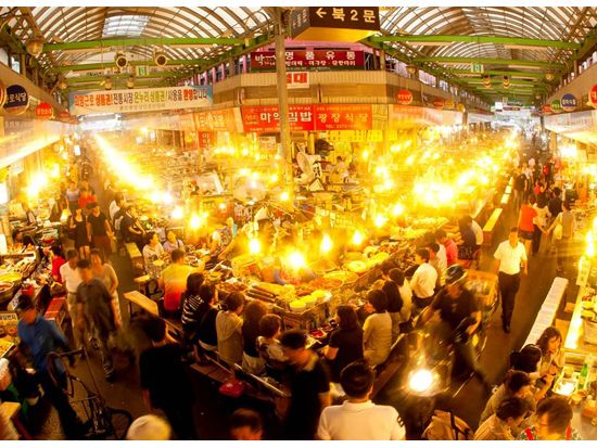 ソウル夜景ツアー　ソウル市優秀観光商品受賞！徳寿宮夜間観覧＋ソウル路7017＋漢江やセビッソムのライトアップ鑑賞＜火・水・金・日／日本語ガイド／明洞解散＞