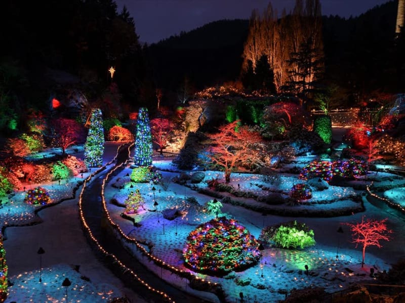 Victoria City Butchart Gardens Christmas Tour by Ferry from Vancouver