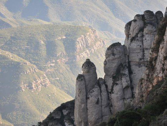 モンセラット 半日観光ツアー＜午後／日本語ガイド／バルセロナ発＞by Mybus